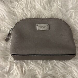 Michael Kors make up bag